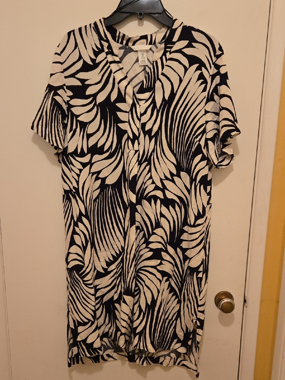 H&M Black and White Palm-Print V-Neck Midi Dress.